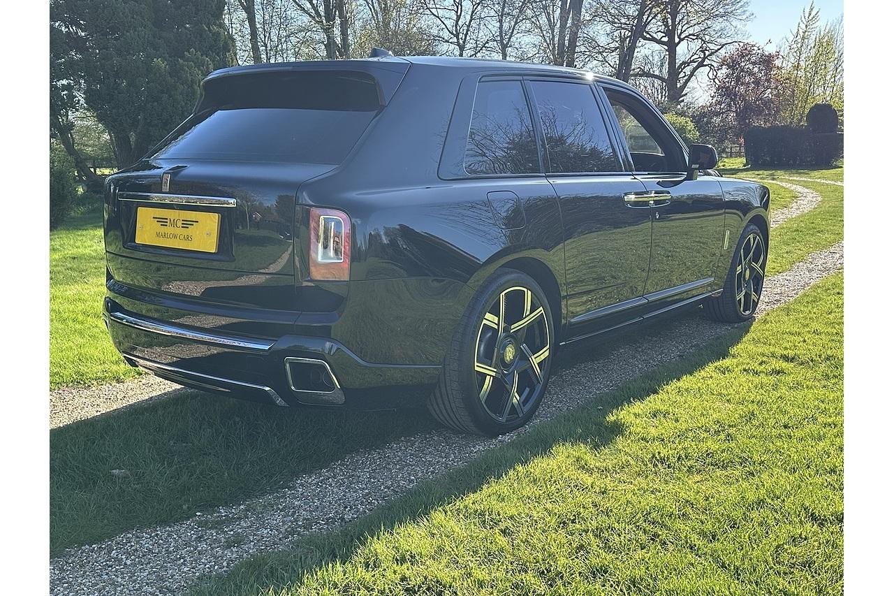 2022 Rolls - Royce Cullinan V12