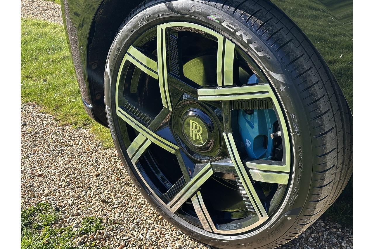 2022 Rolls - Royce Cullinan V12