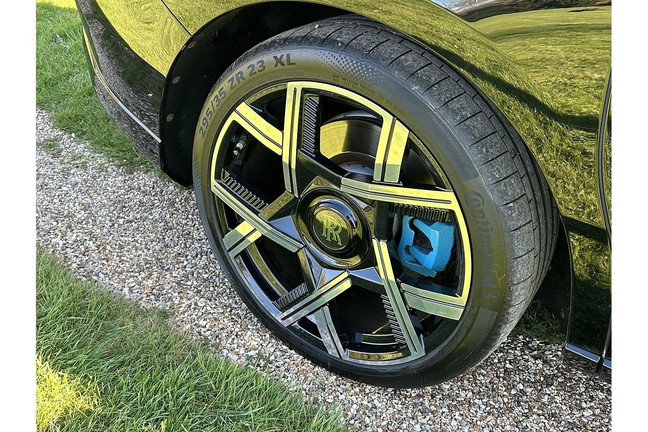 2022 Rolls - Royce Cullinan V12