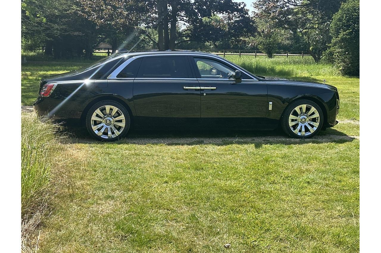 Rolls - Royce Ghost EWB V12