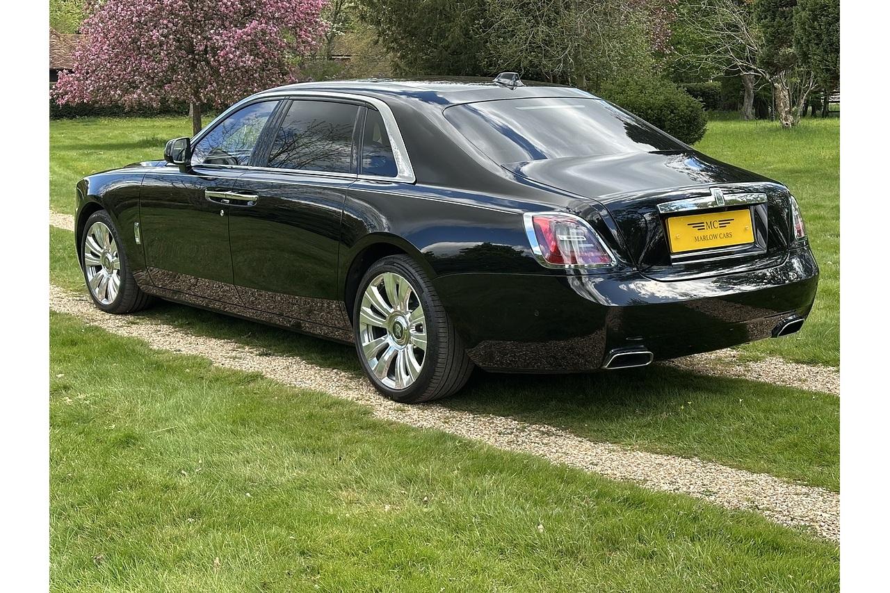 Rolls - Royce Ghost EWB V12
