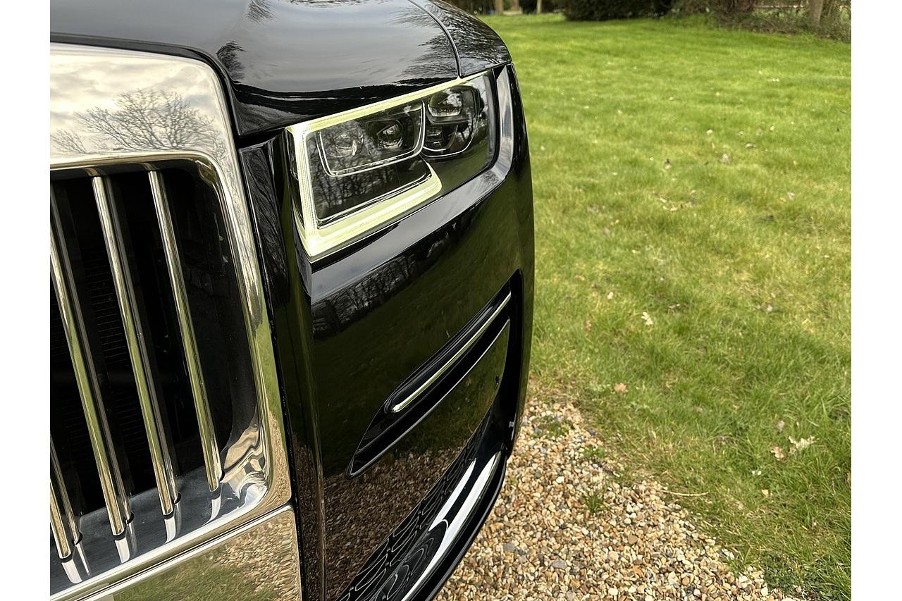 Rolls - Royce Ghost EWB V12