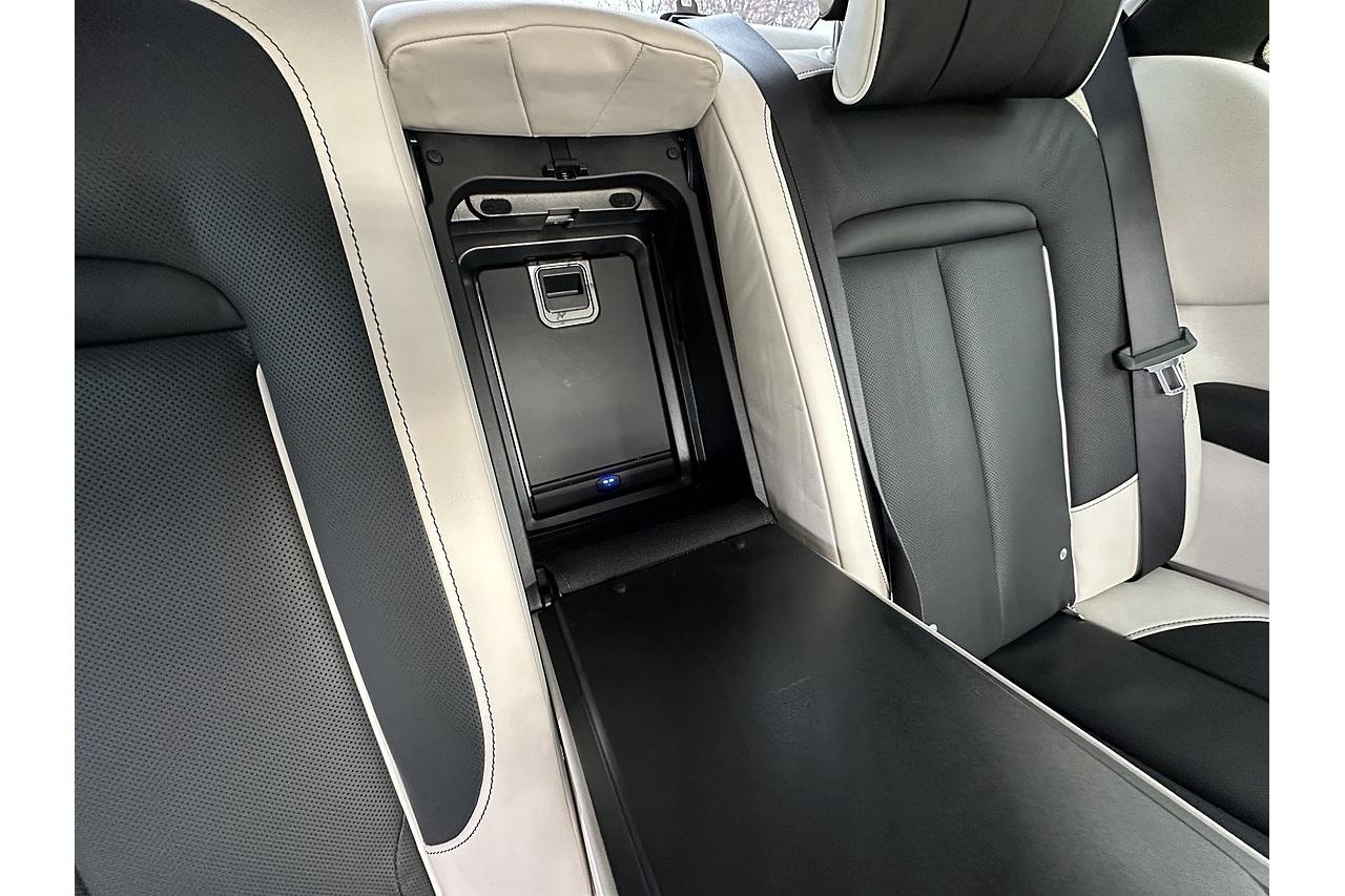 Rolls - Royce Ghost EWB V12