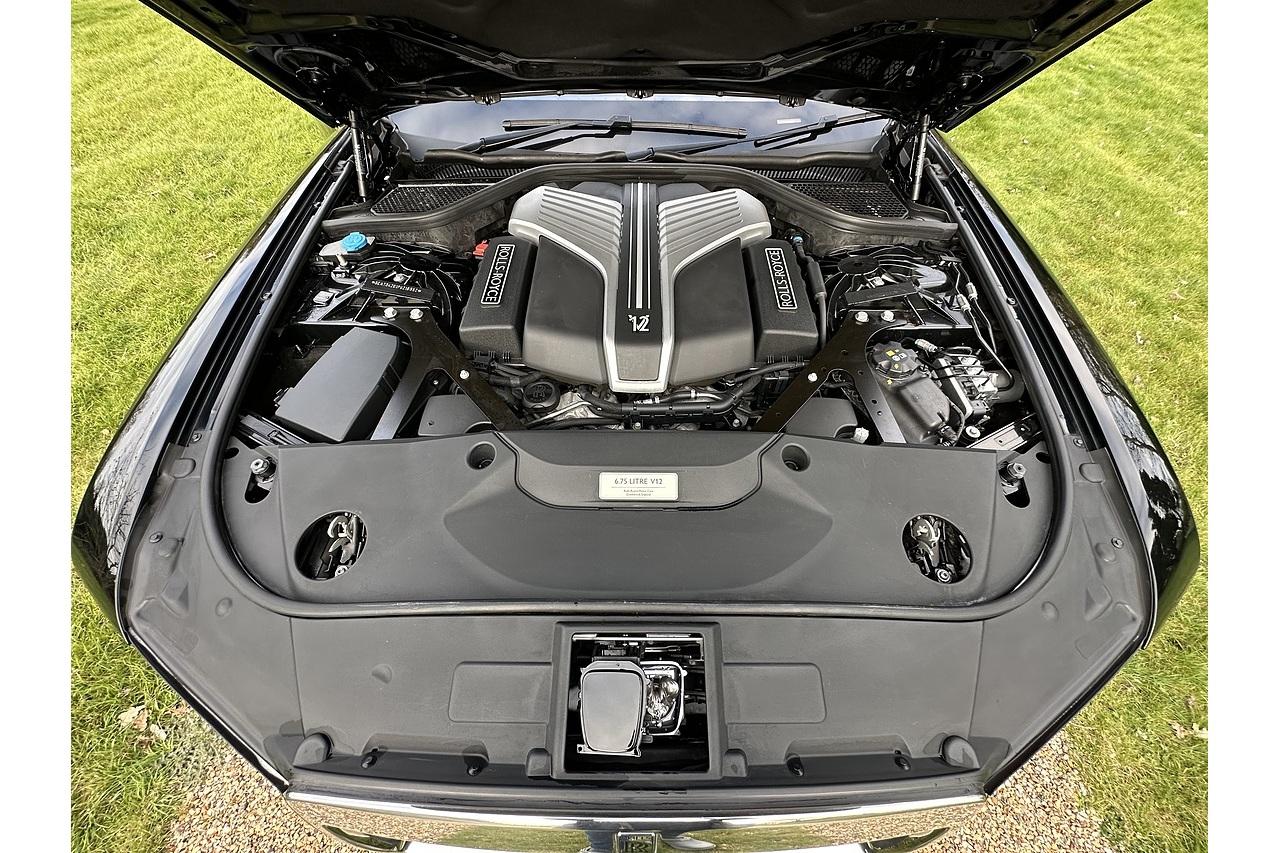 Rolls - Royce Ghost EWB V12
