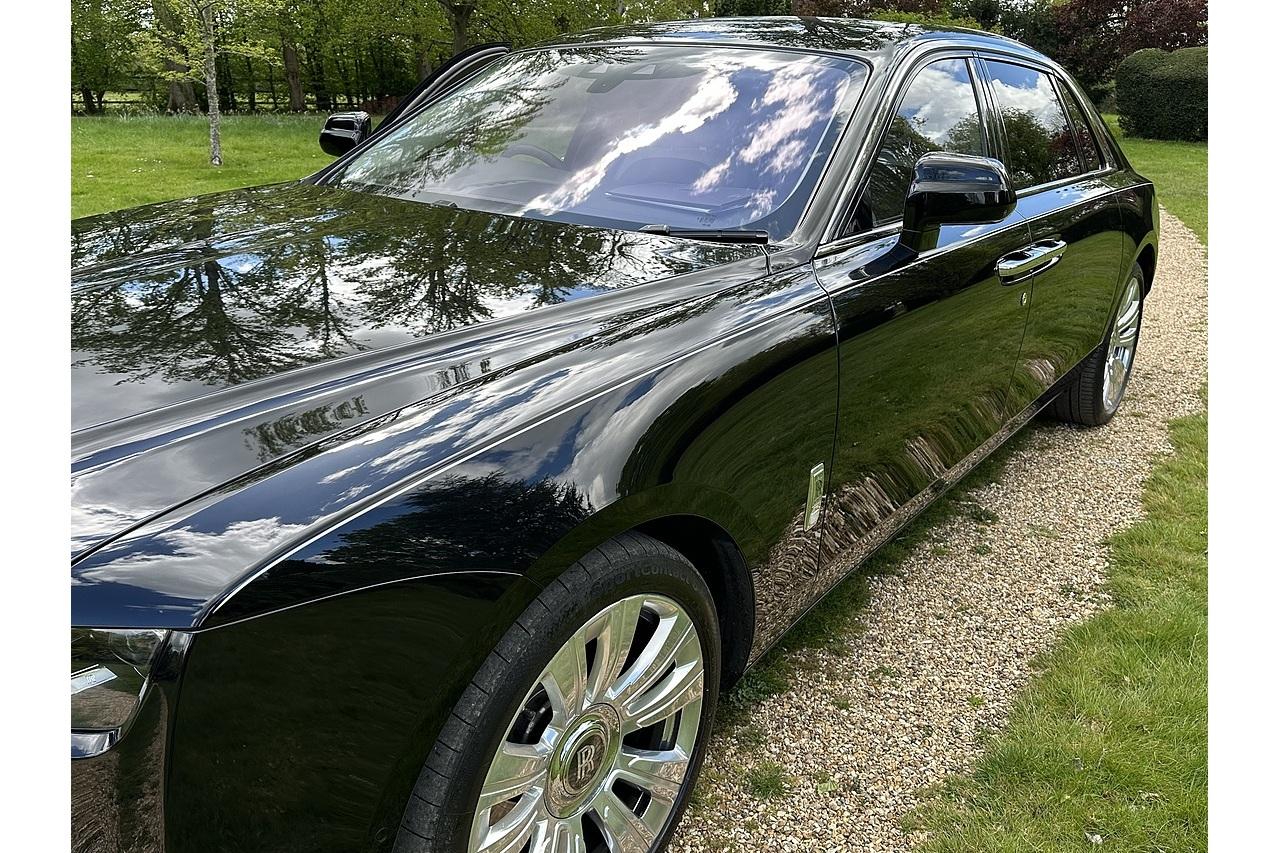 Rolls - Royce Ghost EWB V12