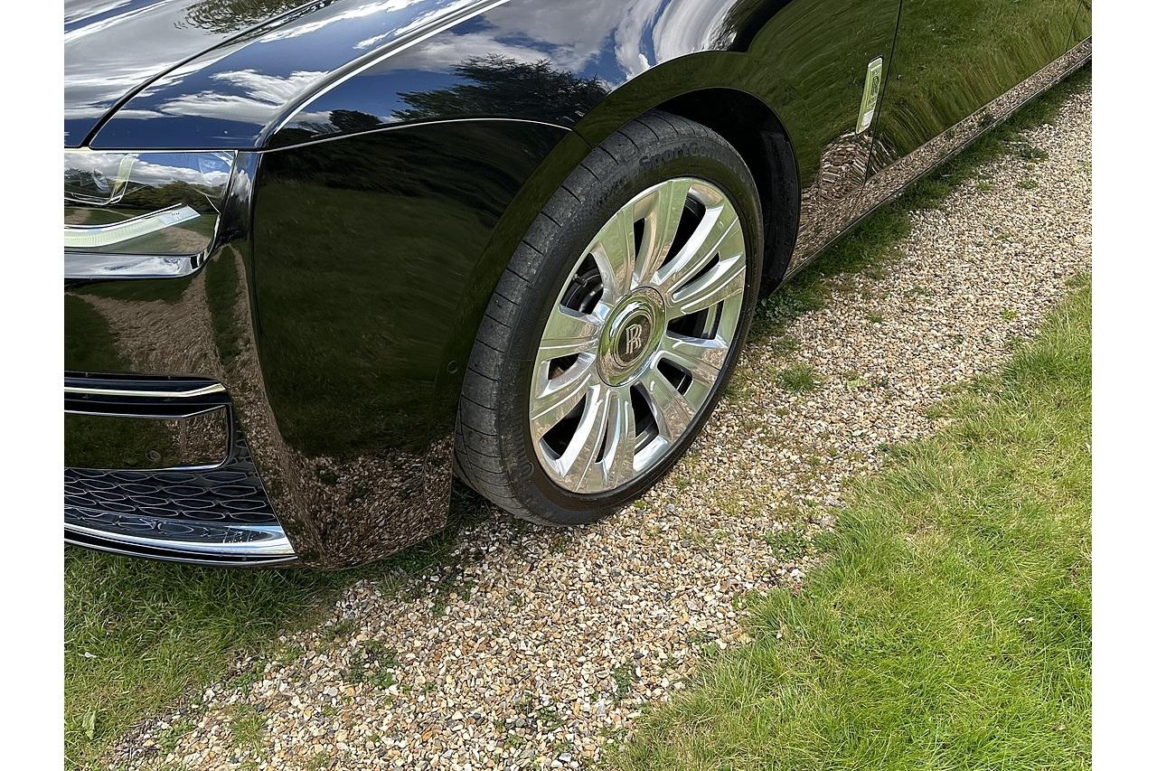 Rolls - Royce Ghost EWB V12