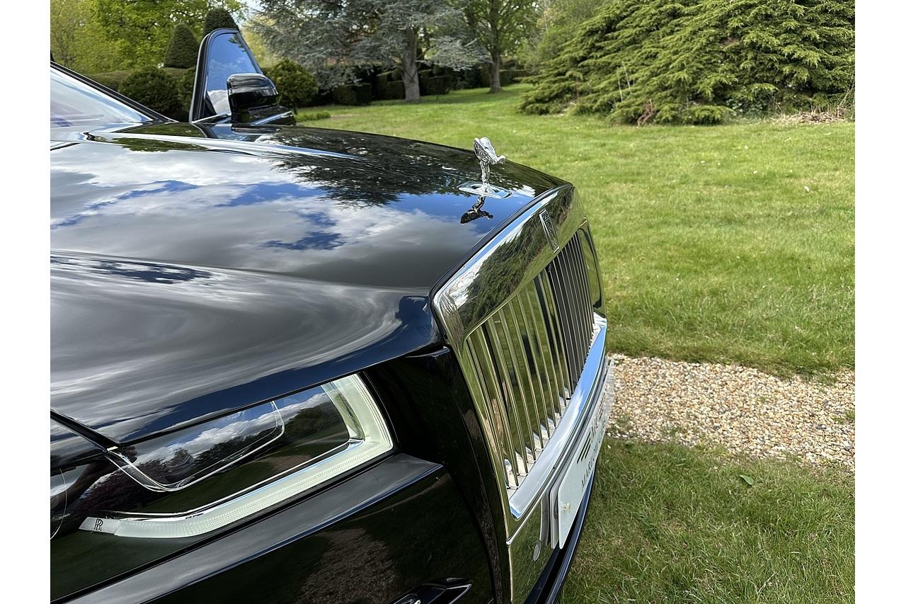 Rolls - Royce Ghost EWB V12