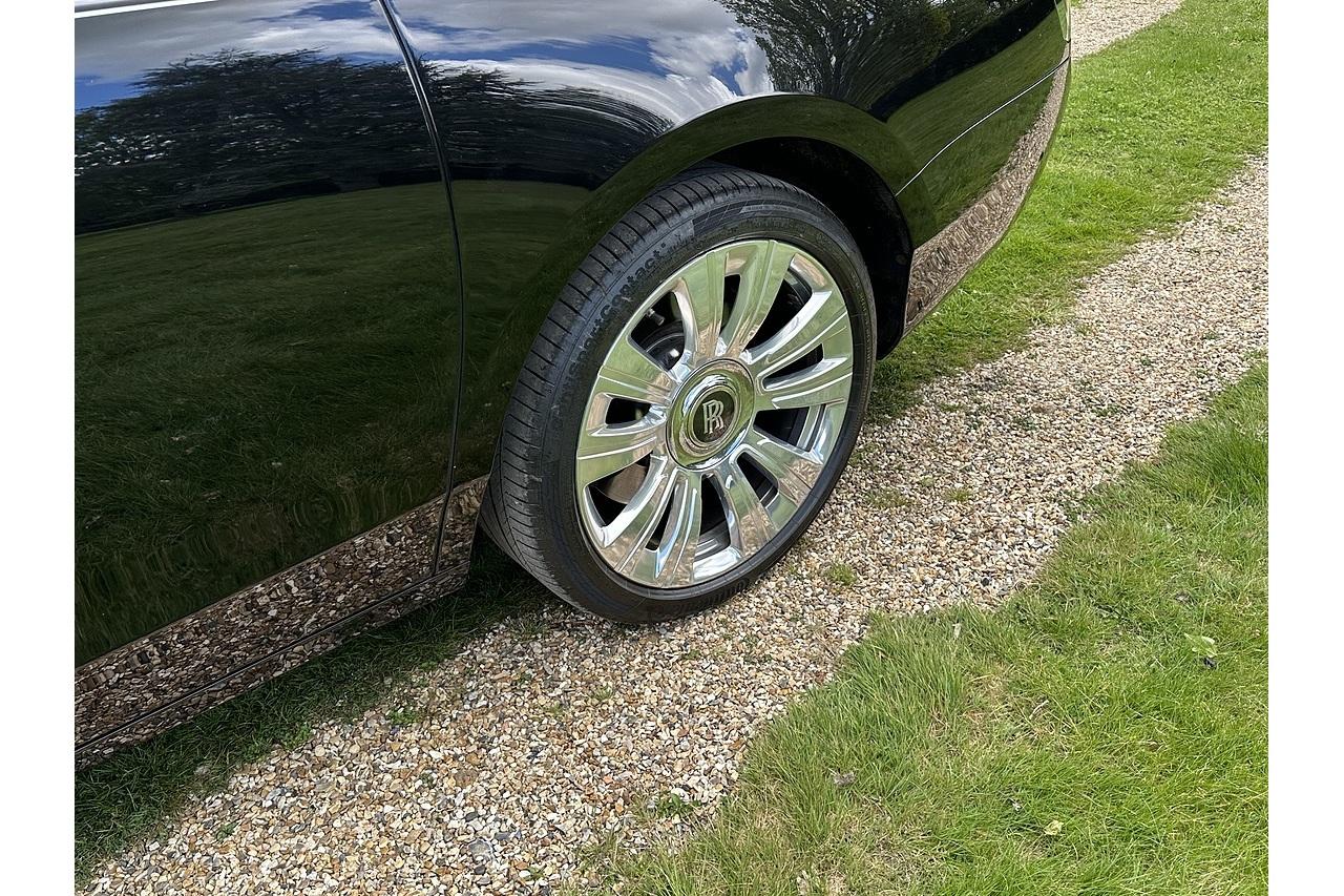 Rolls - Royce Ghost EWB V12