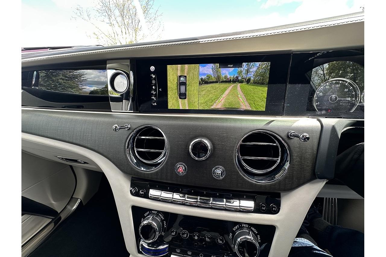 Rolls - Royce Ghost EWB V12