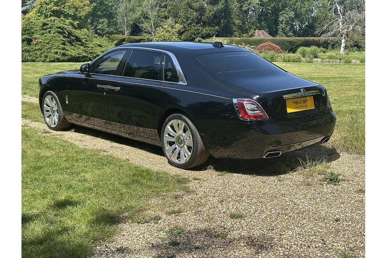 Rolls - Royce Ghost EWB V12