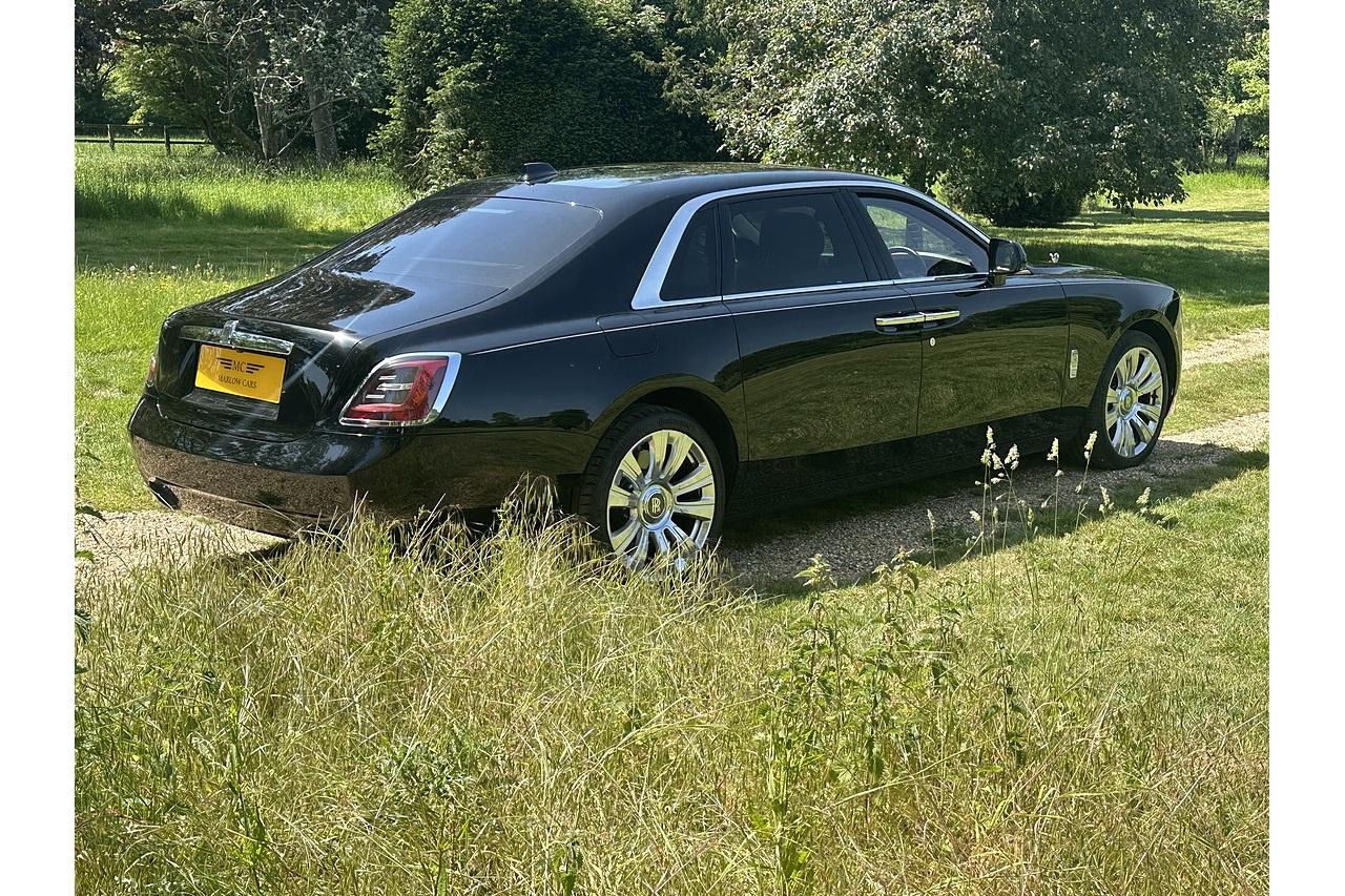 Rolls - Royce Ghost EWB V12