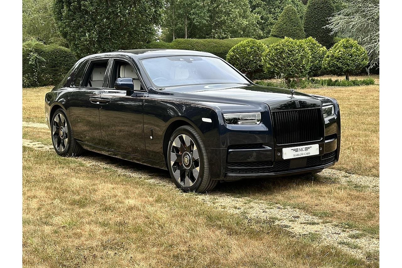 Rolls - Royce Phantom V12