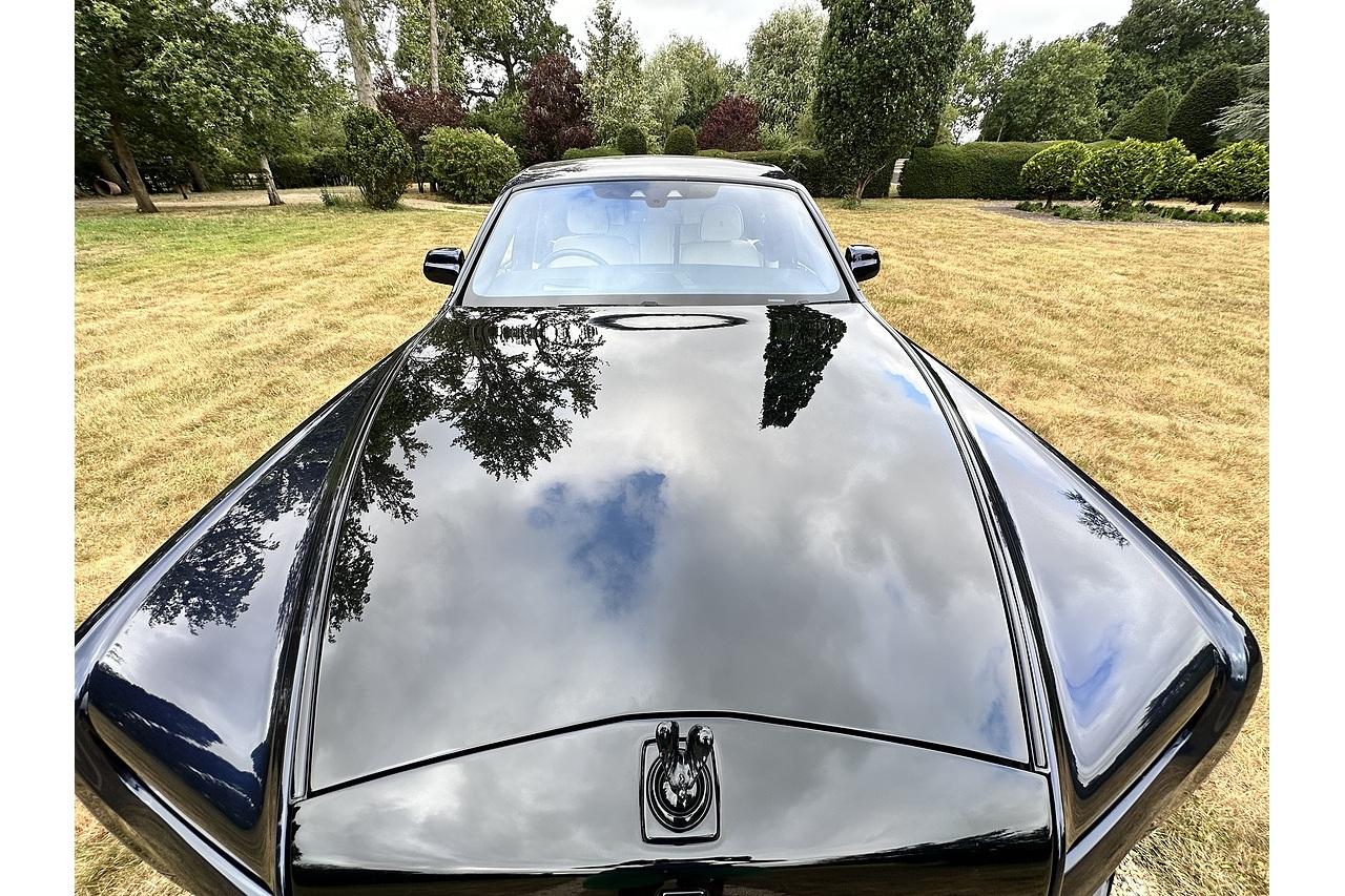 Rolls - Royce Phantom V12