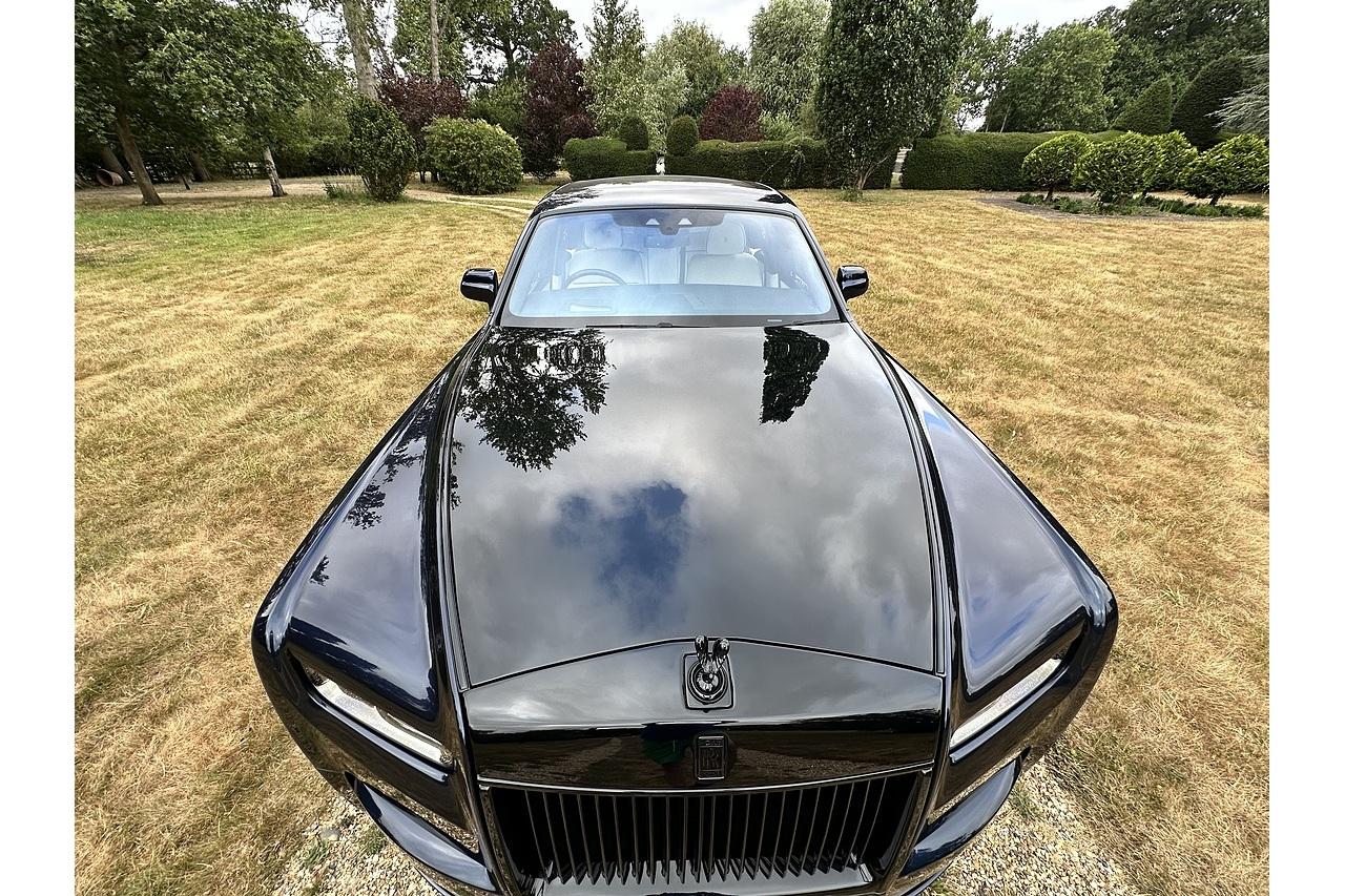 Rolls - Royce Phantom V12