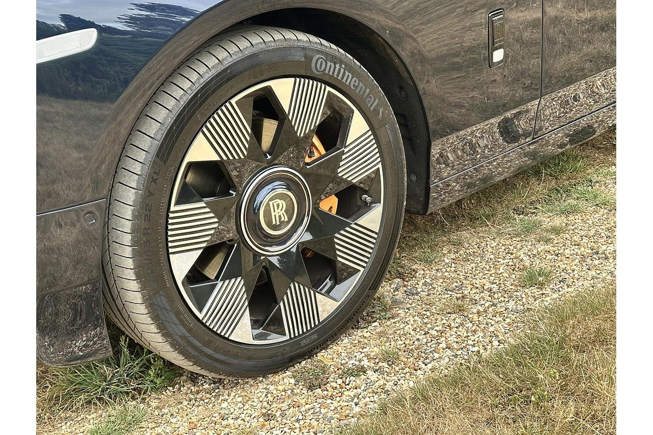 Rolls - Royce Phantom V12