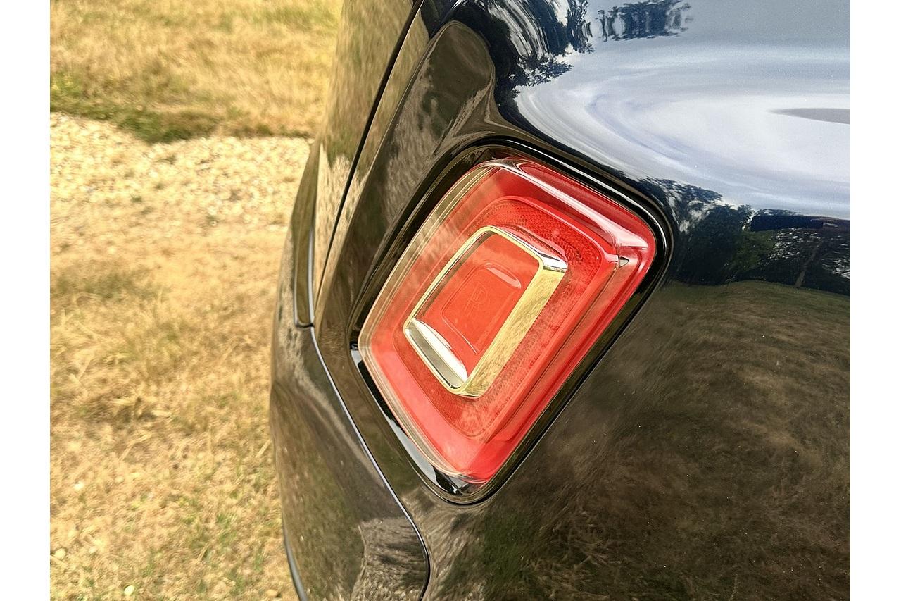 Rolls - Royce Phantom V12