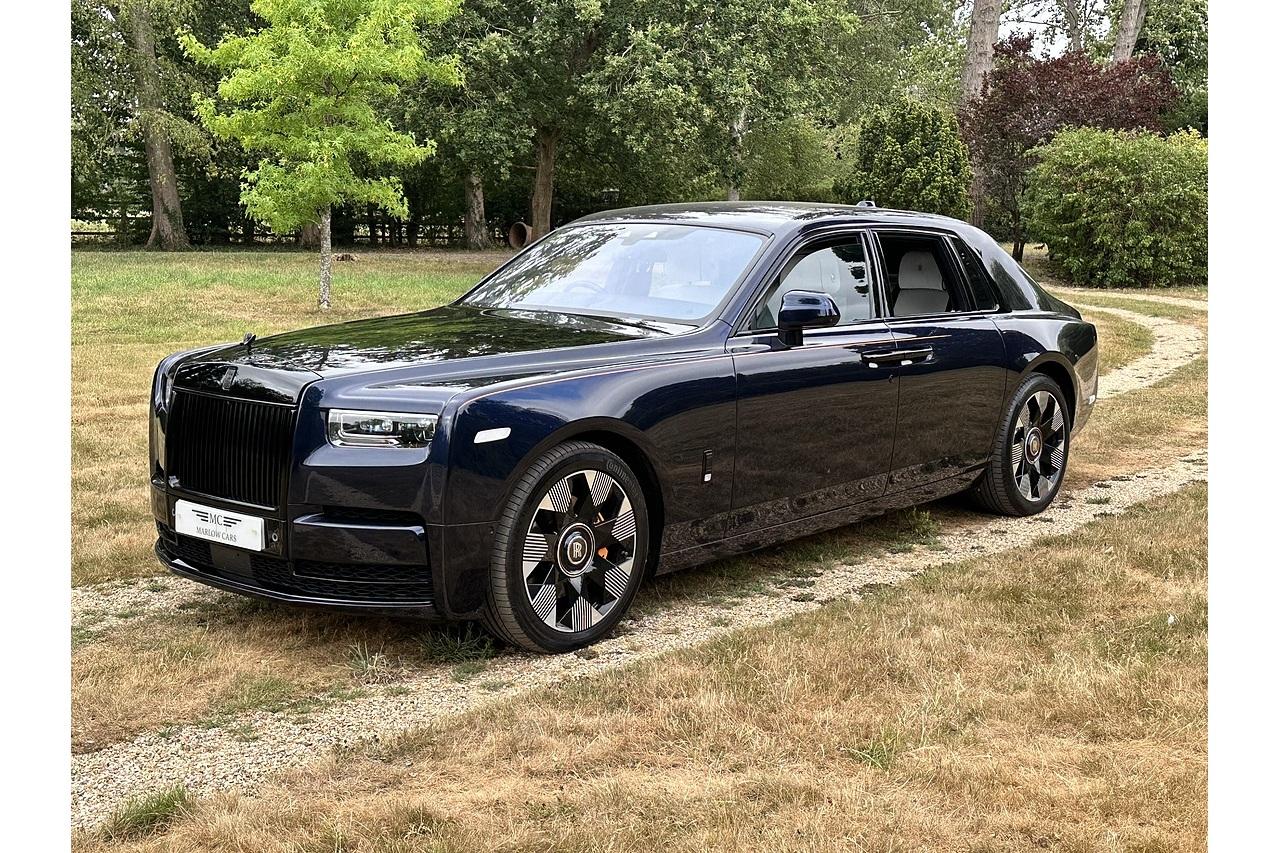 Rolls - Royce Phantom V12