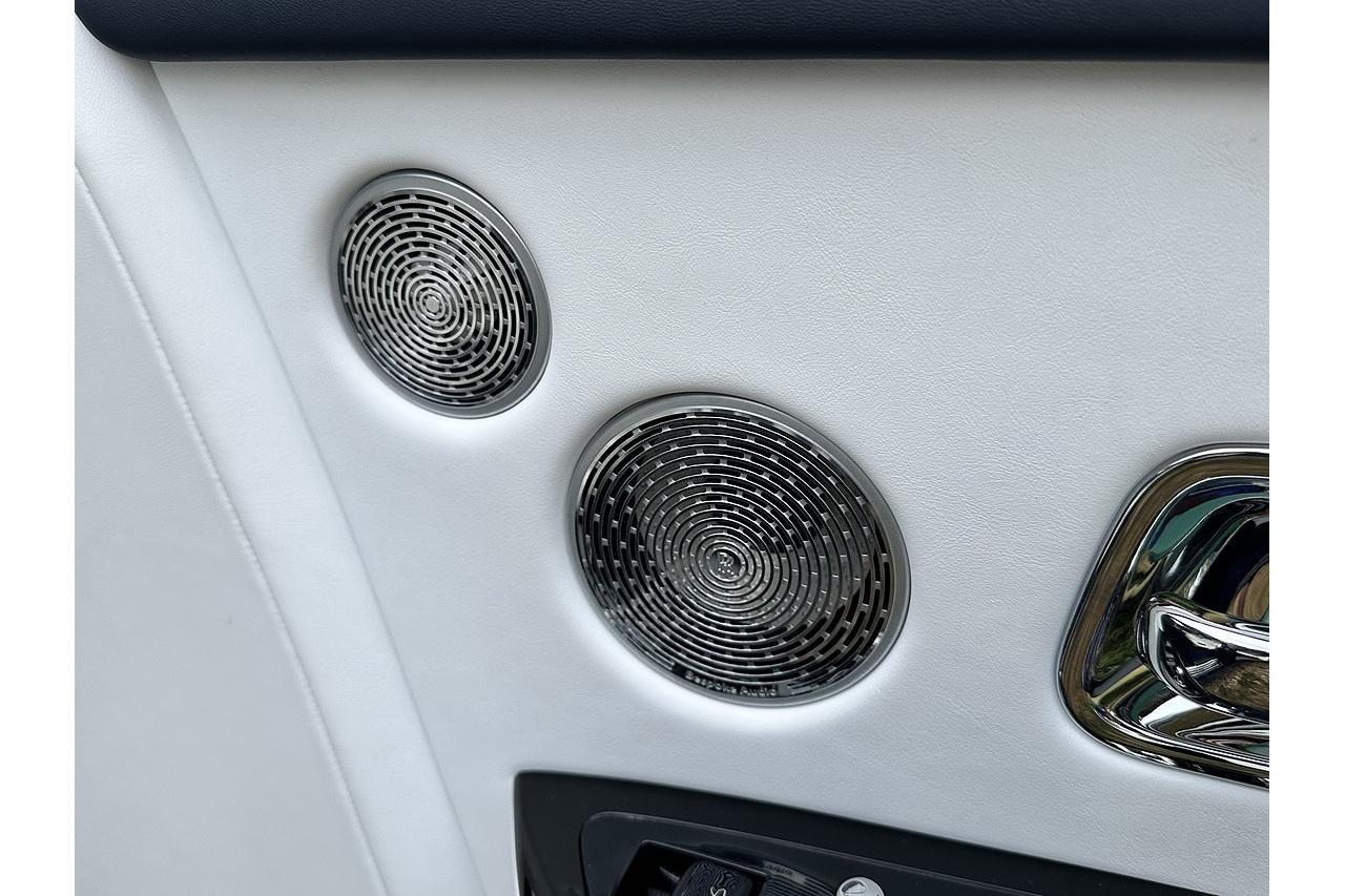 Rolls - Royce Phantom V12