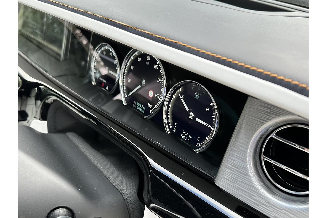 Rolls - Royce Phantom V12