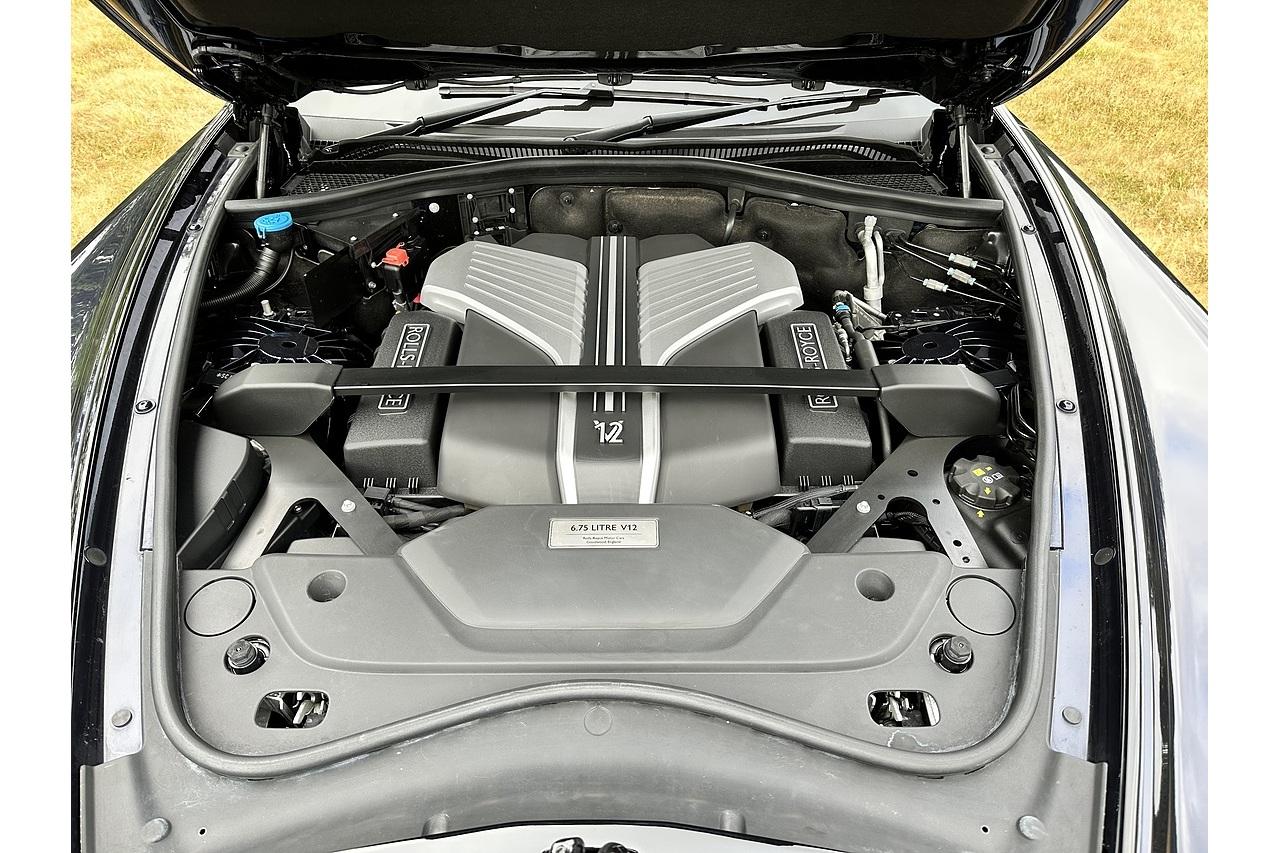 Rolls - Royce Phantom V12