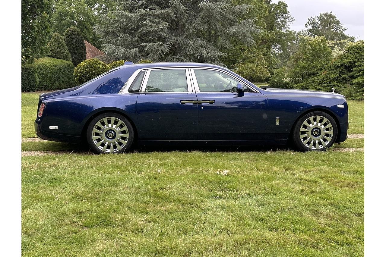 2018 Rolls - Royce Phantom V12