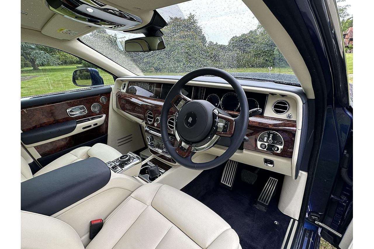 2018 Rolls - Royce Phantom V12
