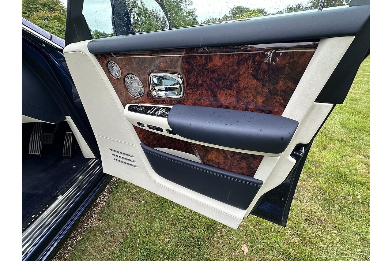 2018 Rolls - Royce Phantom V12
