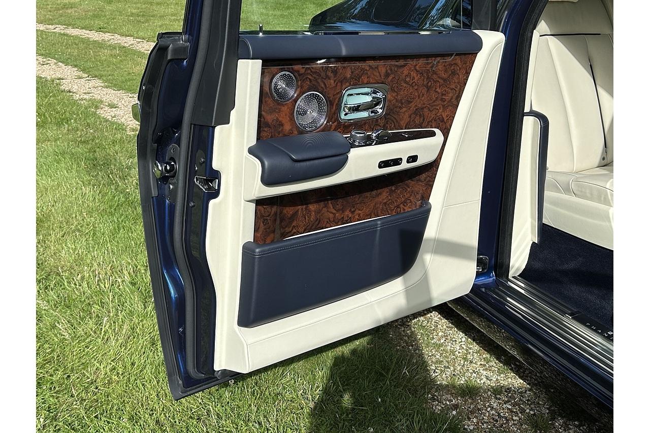 2018 Rolls - Royce Phantom V12