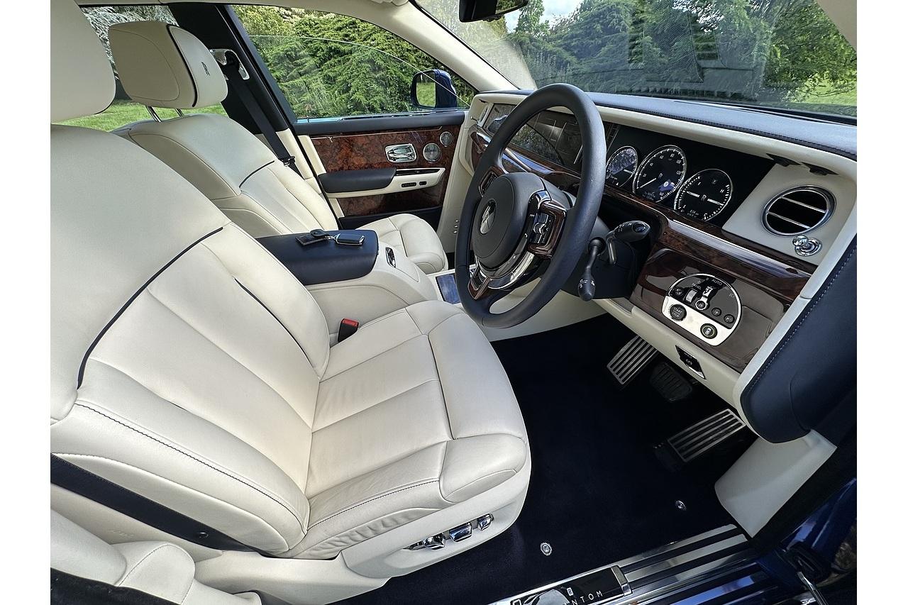 2018 Rolls - Royce Phantom V12