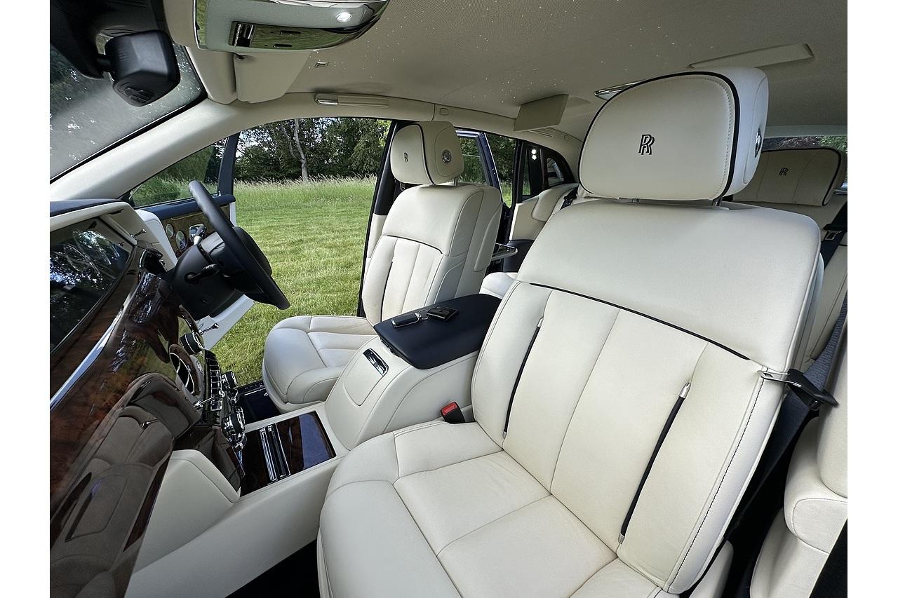 2018 Rolls - Royce Phantom V12