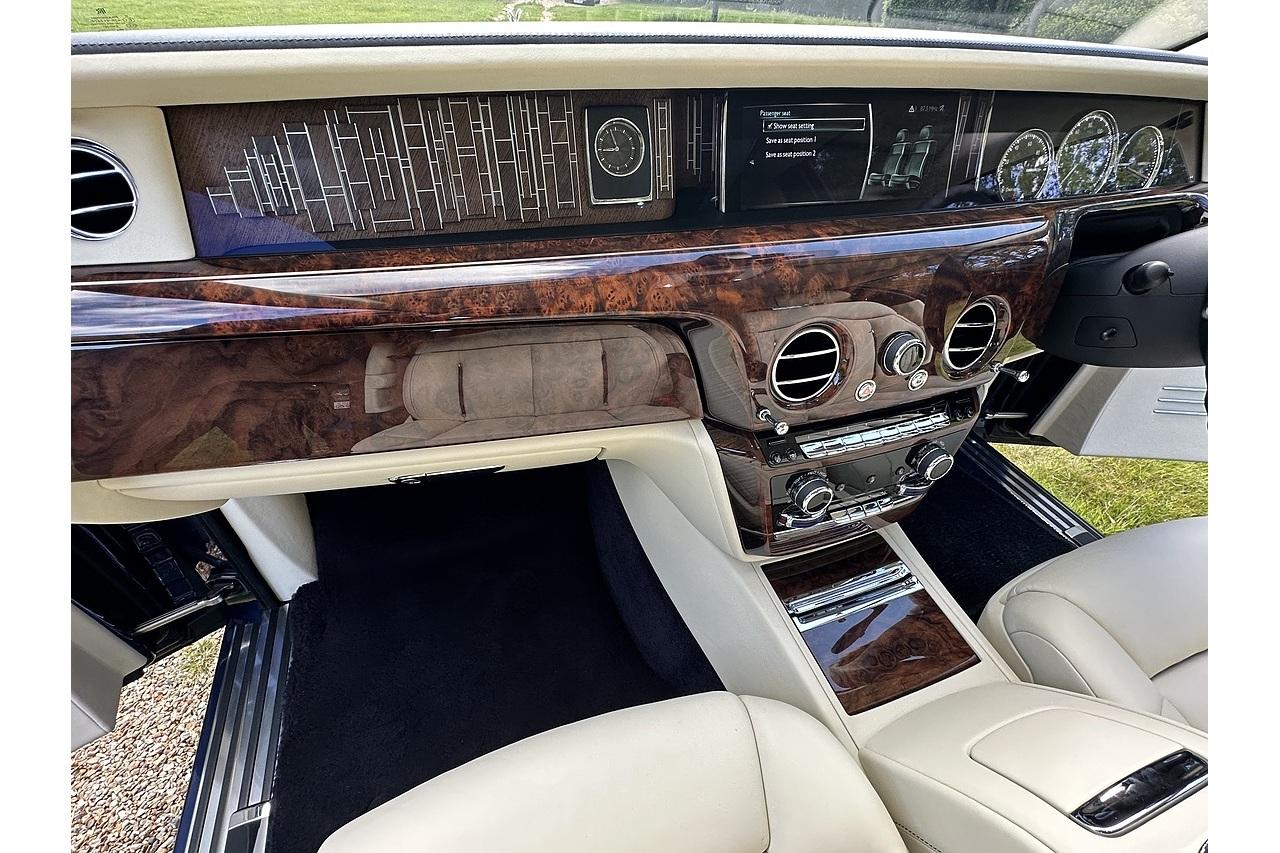 2018 Rolls - Royce Phantom V12