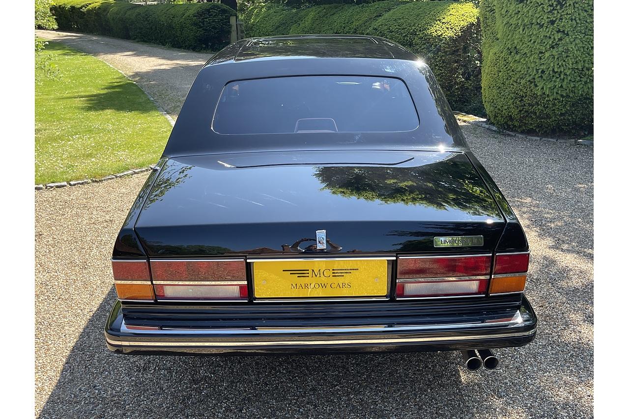 Rolls - Royce Silver Spirit 6 Door stretch limo