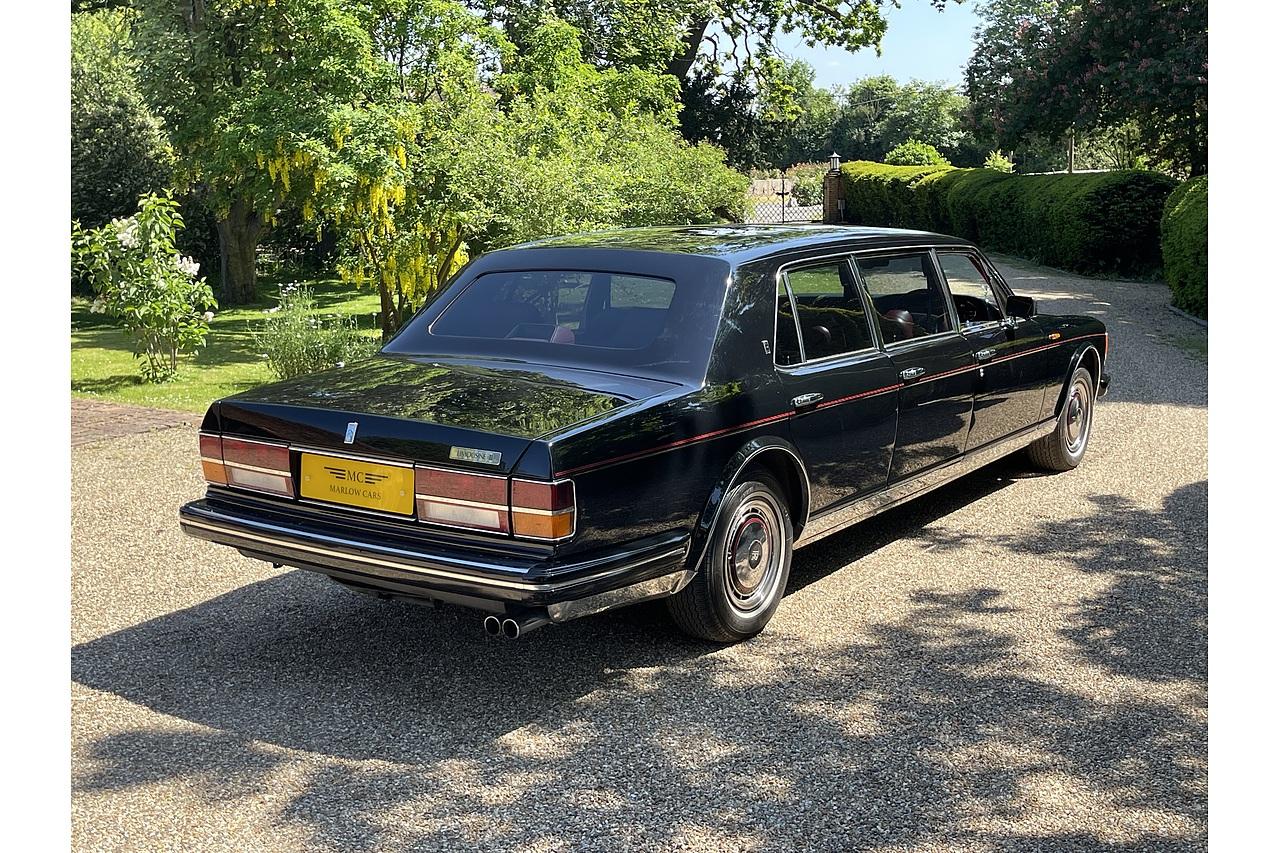 Rolls - Royce Silver Spirit 6 Door stretch limo