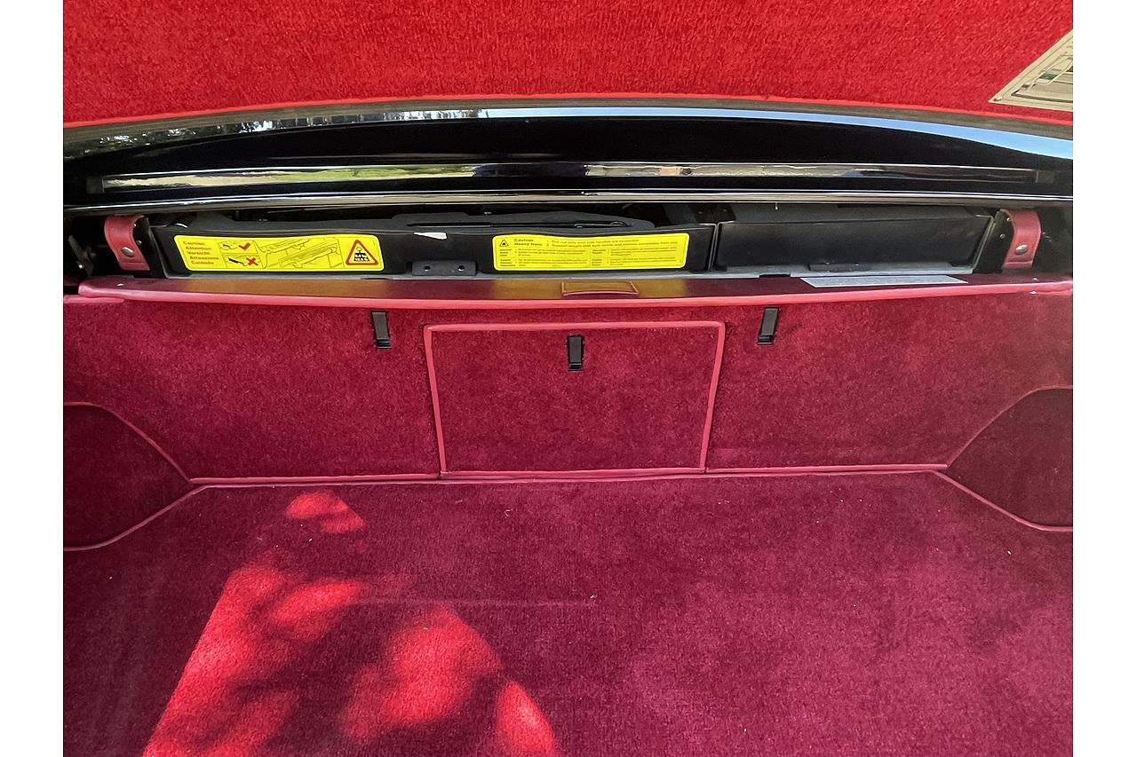 Rolls - Royce Silver Spirit 6 Door stretch limo