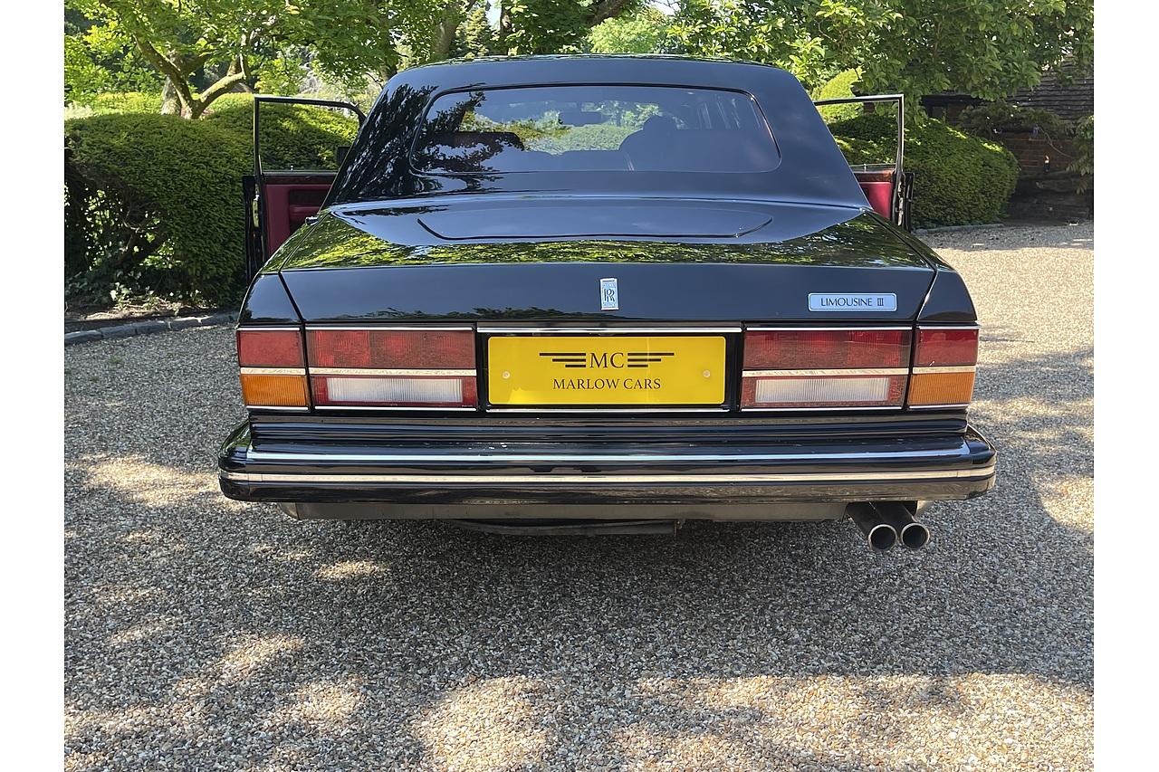 Rolls - Royce Silver Spirit 6 Door stretch limo