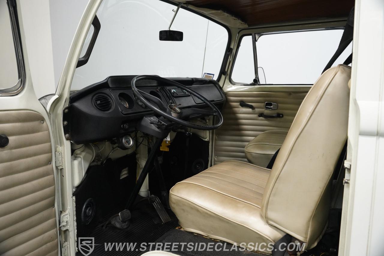 1968 Volkswagen Type 2 Westfalia Campmobile