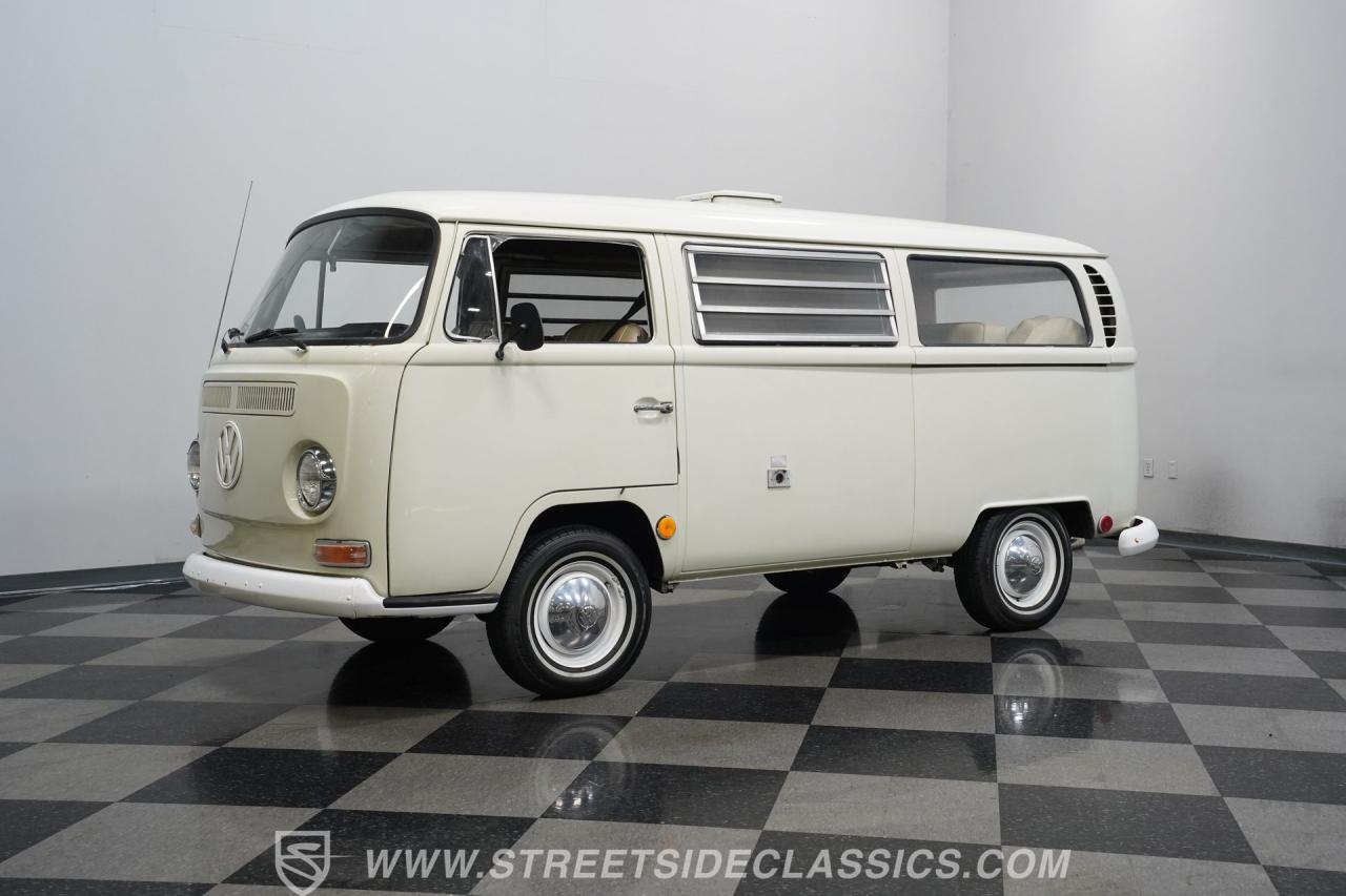 1968 Volkswagen Type 2 Westfalia Campmobile