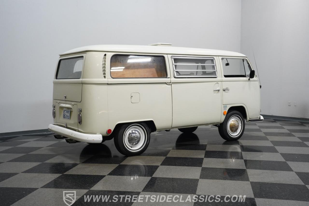 1968 Volkswagen Type 2 Westfalia Campmobile