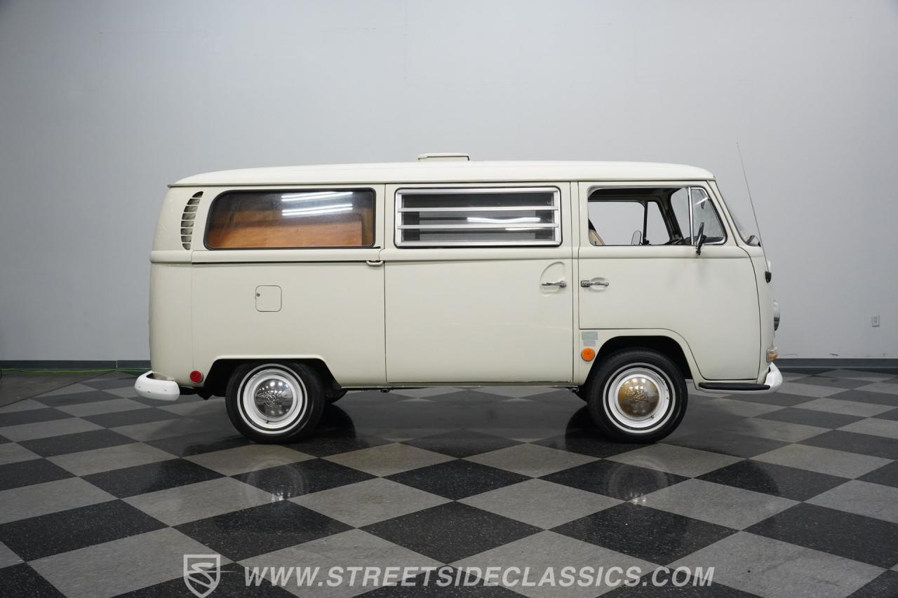 1968 Volkswagen Type 2 Westfalia Campmobile