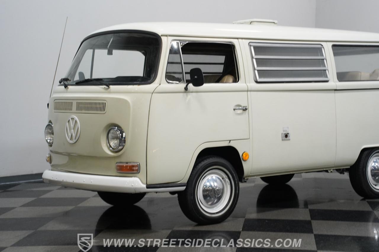 1968 Volkswagen Type 2 Westfalia Campmobile