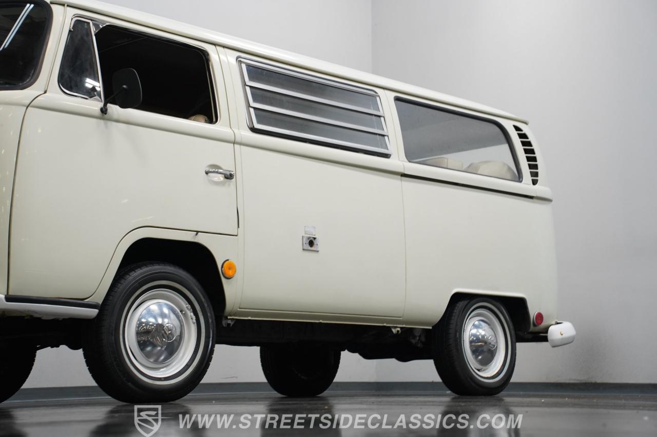 1968 Volkswagen Type 2 Westfalia Campmobile