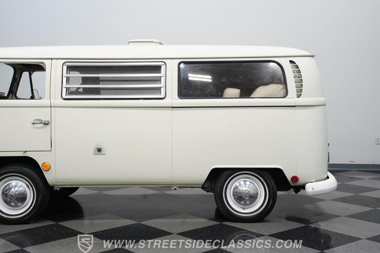 1968 Volkswagen Type 2 Westfalia Campmobile