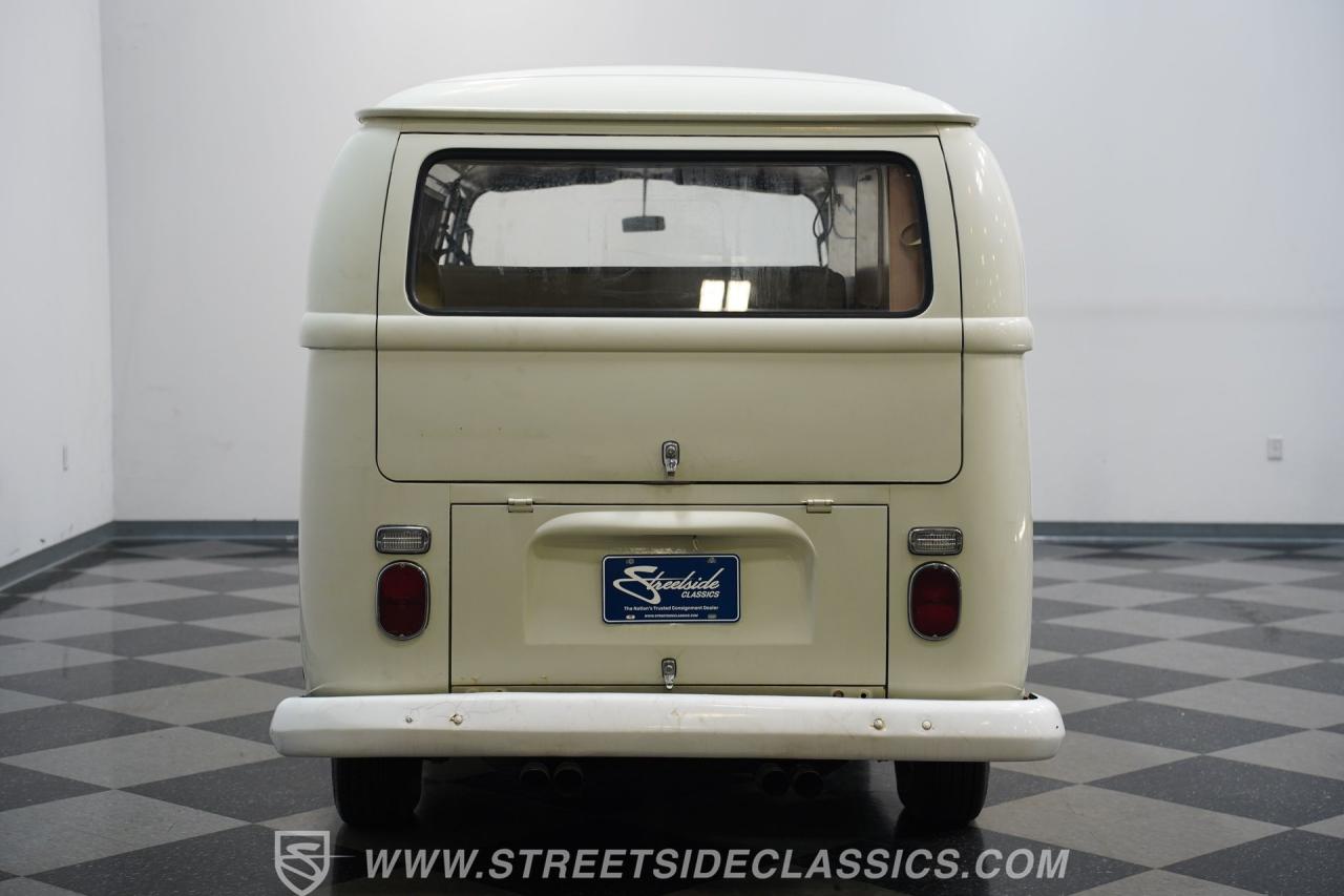 1968 Volkswagen Type 2 Westfalia Campmobile