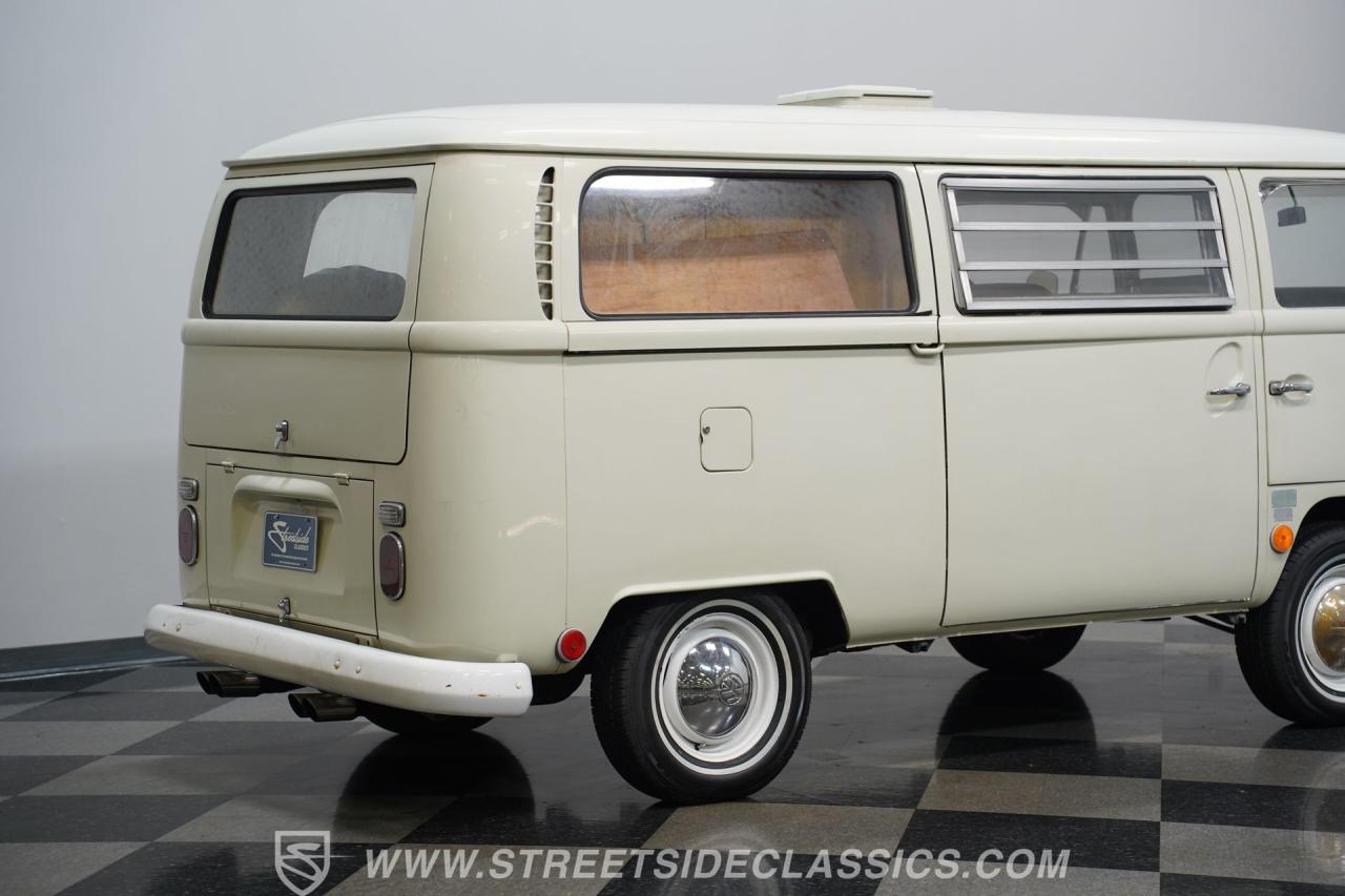 1968 Volkswagen Type 2 Westfalia Campmobile