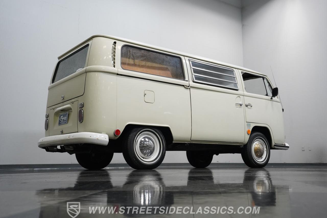 1968 Volkswagen Type 2 Westfalia Campmobile