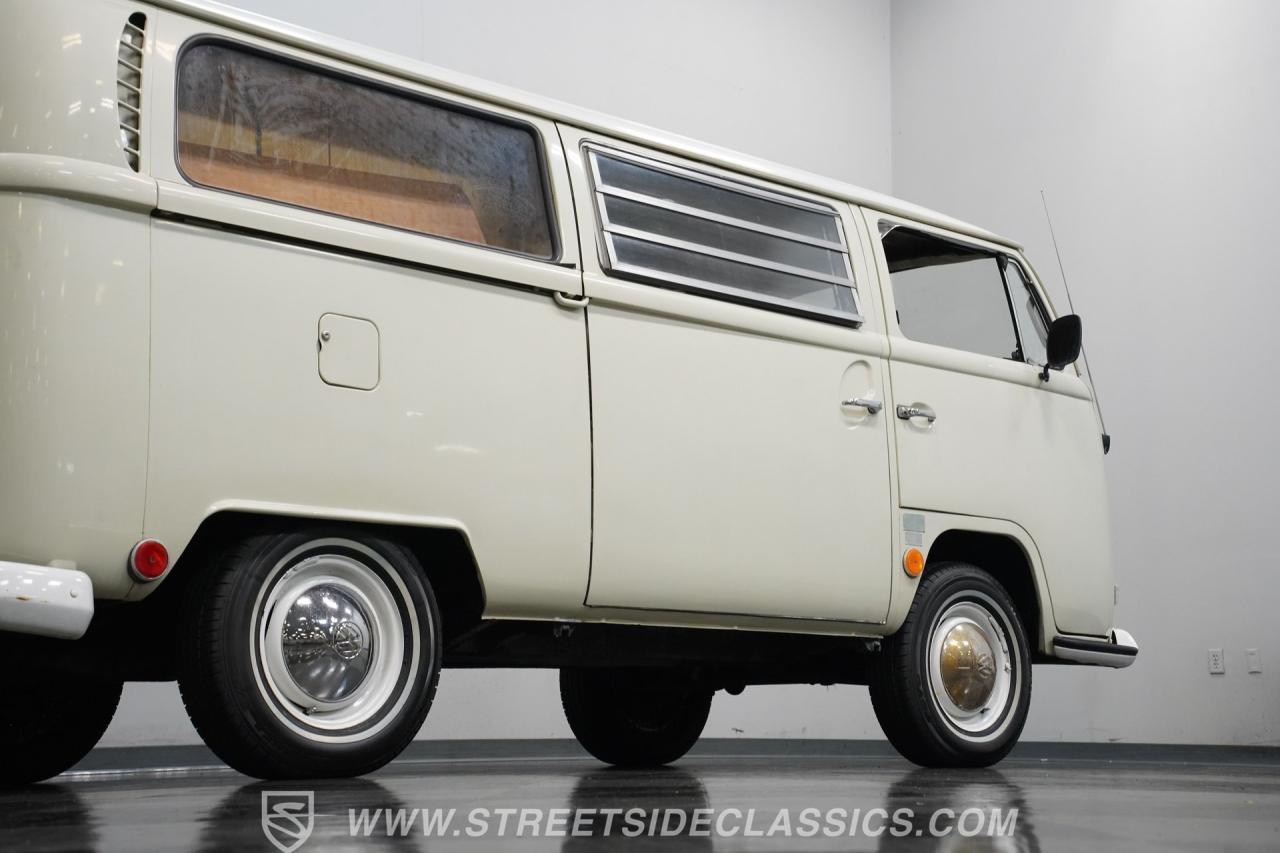 1968 Volkswagen Type 2 Westfalia Campmobile