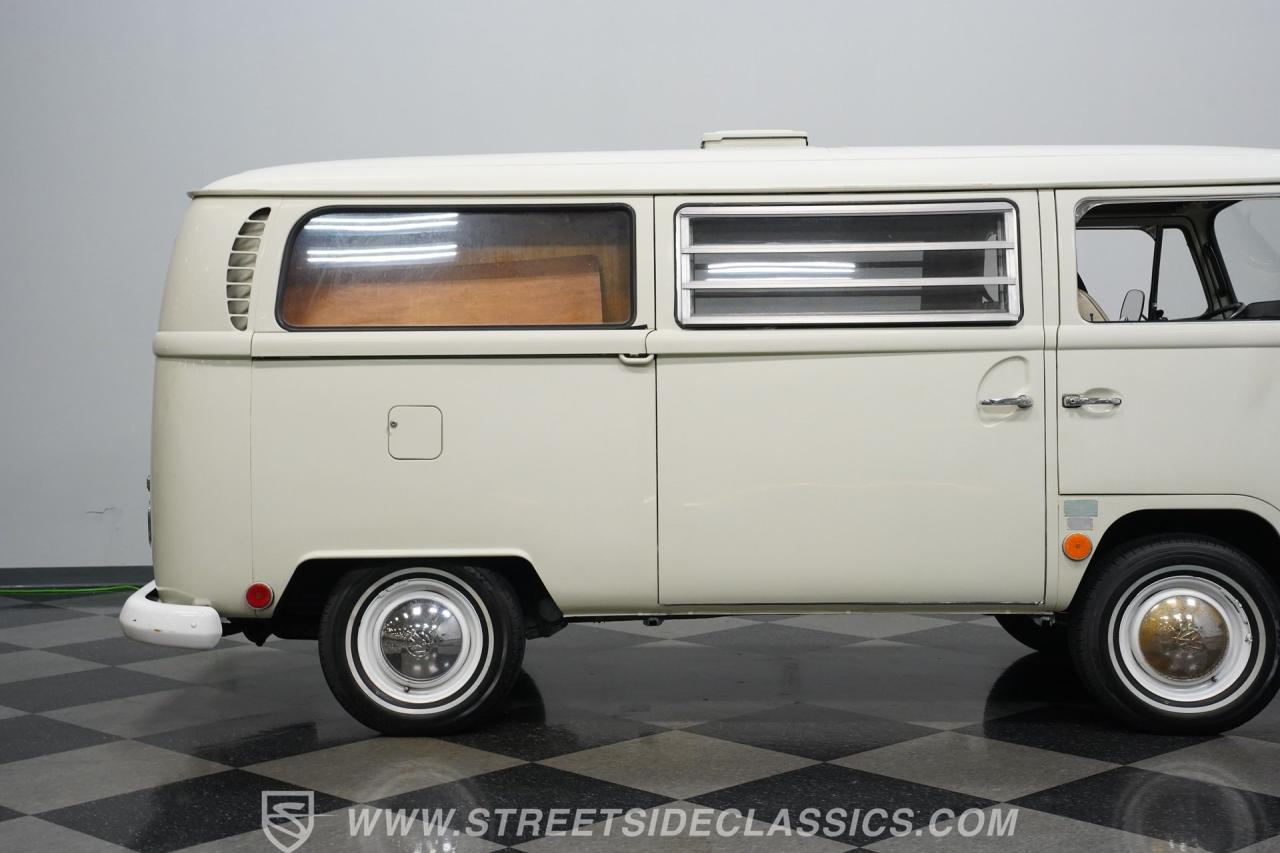 1968 Volkswagen Type 2 Westfalia Campmobile