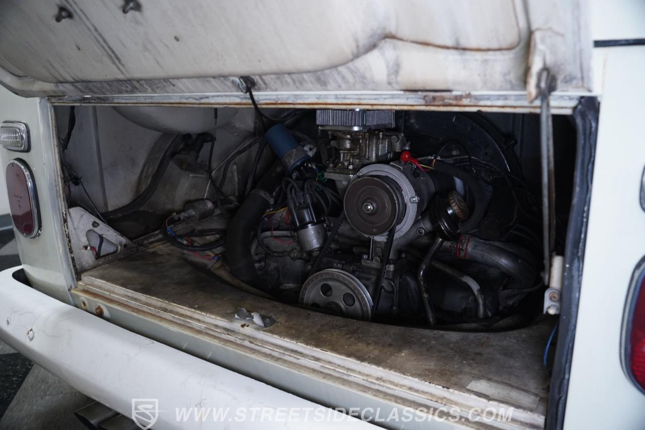 1968 Volkswagen Type 2 Westfalia Campmobile