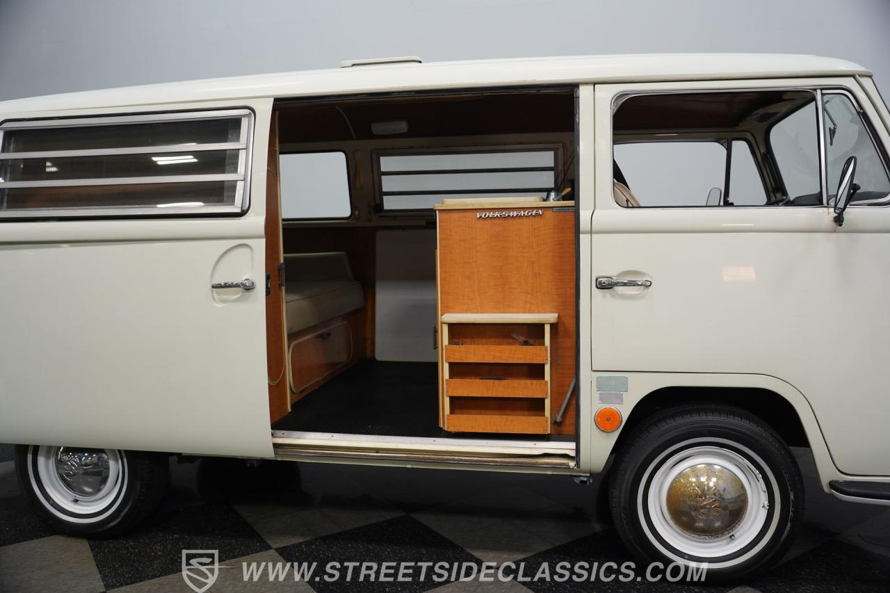 1968 Volkswagen Type 2 Westfalia Campmobile