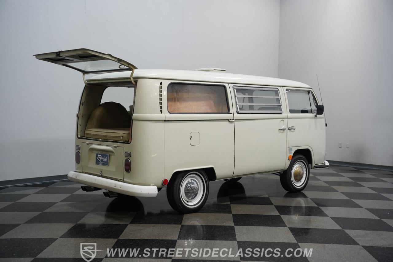 1968 Volkswagen Type 2 Westfalia Campmobile